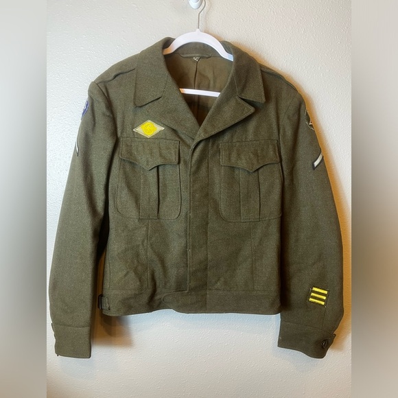 U.S. Army Other - Vintage WW2 US Army IKE Wool and Lined Field Coat Jacket with Patches 36R